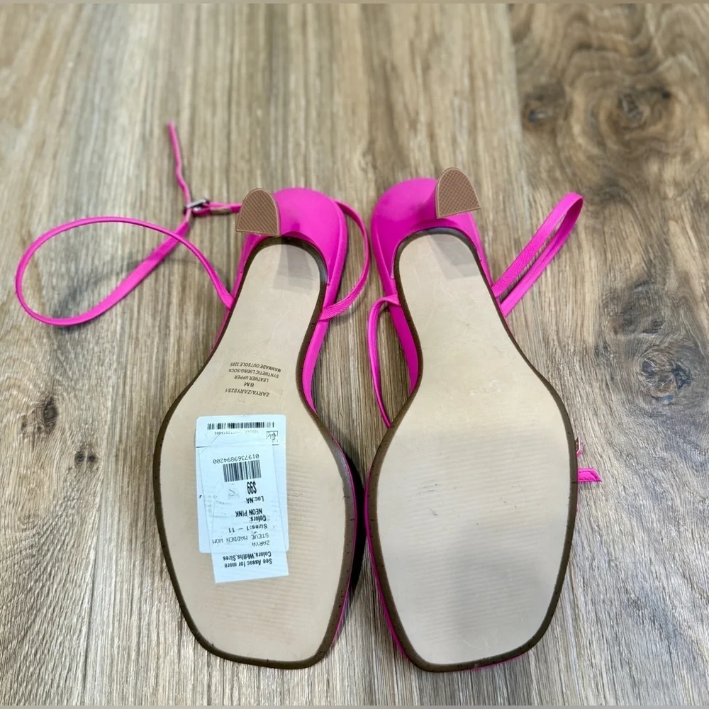 Steve Madden Women’s “Zarya” Heeled Sandal Neon Pink Size 6 NWOB - Picture 4 of 6